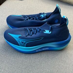 Mizuno Neo Vista Running Shoes Sz12